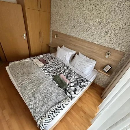 Danube Dwelling Akacfa 26 - Private Indoor Garage *